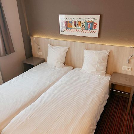 Hotel Les100Ciels Saint-Hubert Luaran gambar