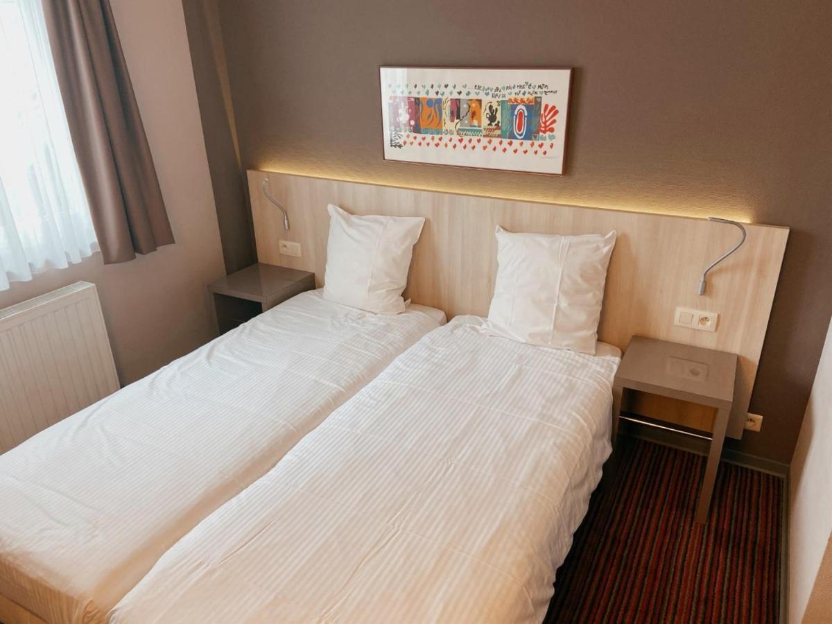 Hotel Les100Ciels Saint-Hubert Luaran gambar